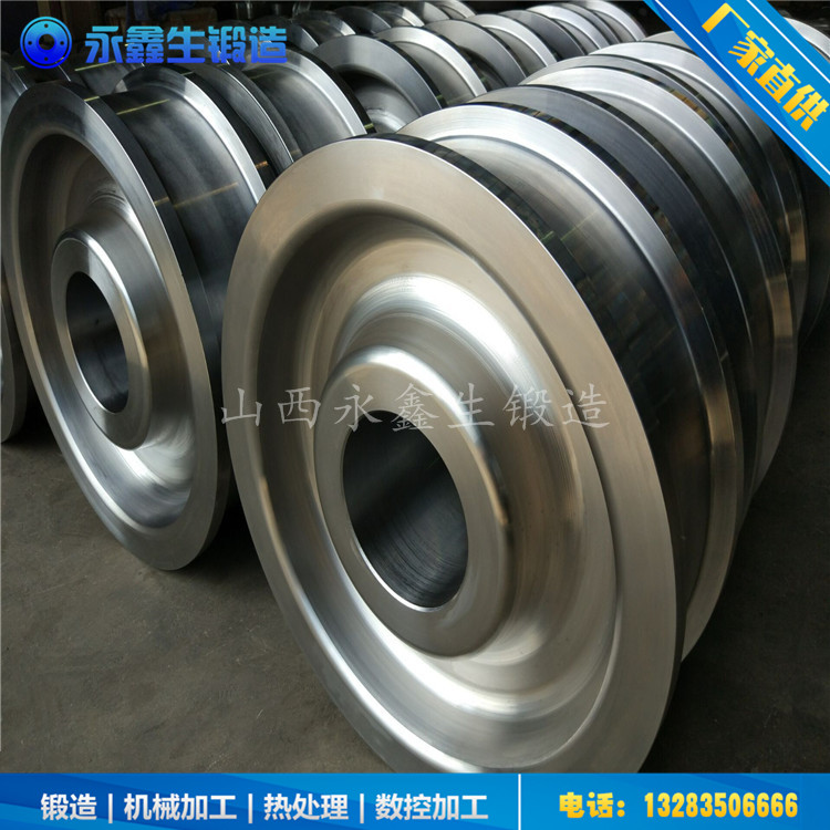 鐵水稱(chēng)量?jī)A翻車(chē)鍛件